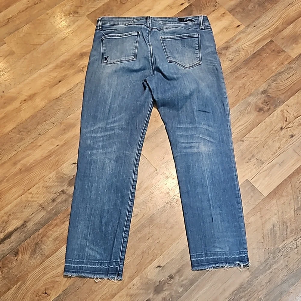 👖KUT FROM THE KLOTH DISTRESSED CROPPED JEANS👖